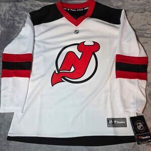 New Jersey Devils Youth L/XL Fanatics NHL Team Jersey
